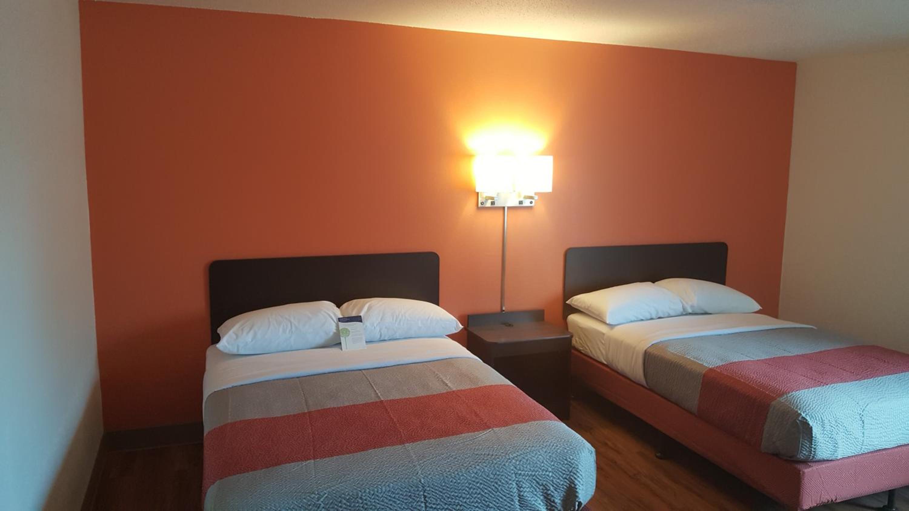 Motel6 Maryland Heights, MO 16/44