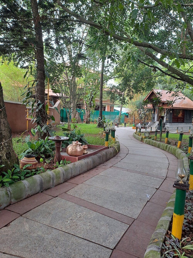 HOYSALA VILLAGE RESORT 41/50