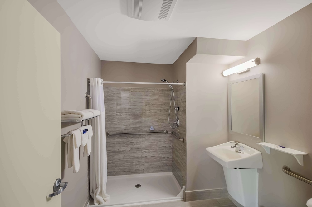 Americas Best Value Inn Farmington 29/30