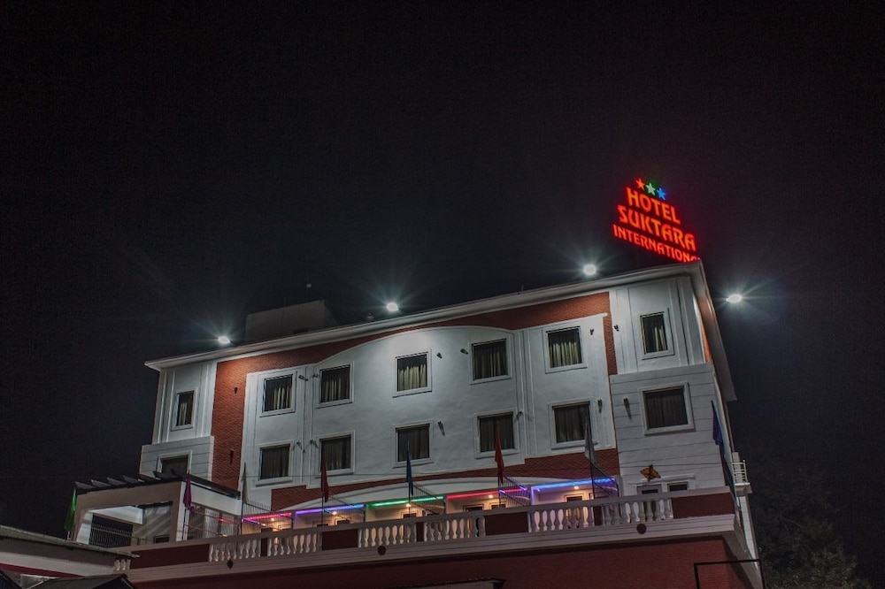 Hotel Suktara International 1/49