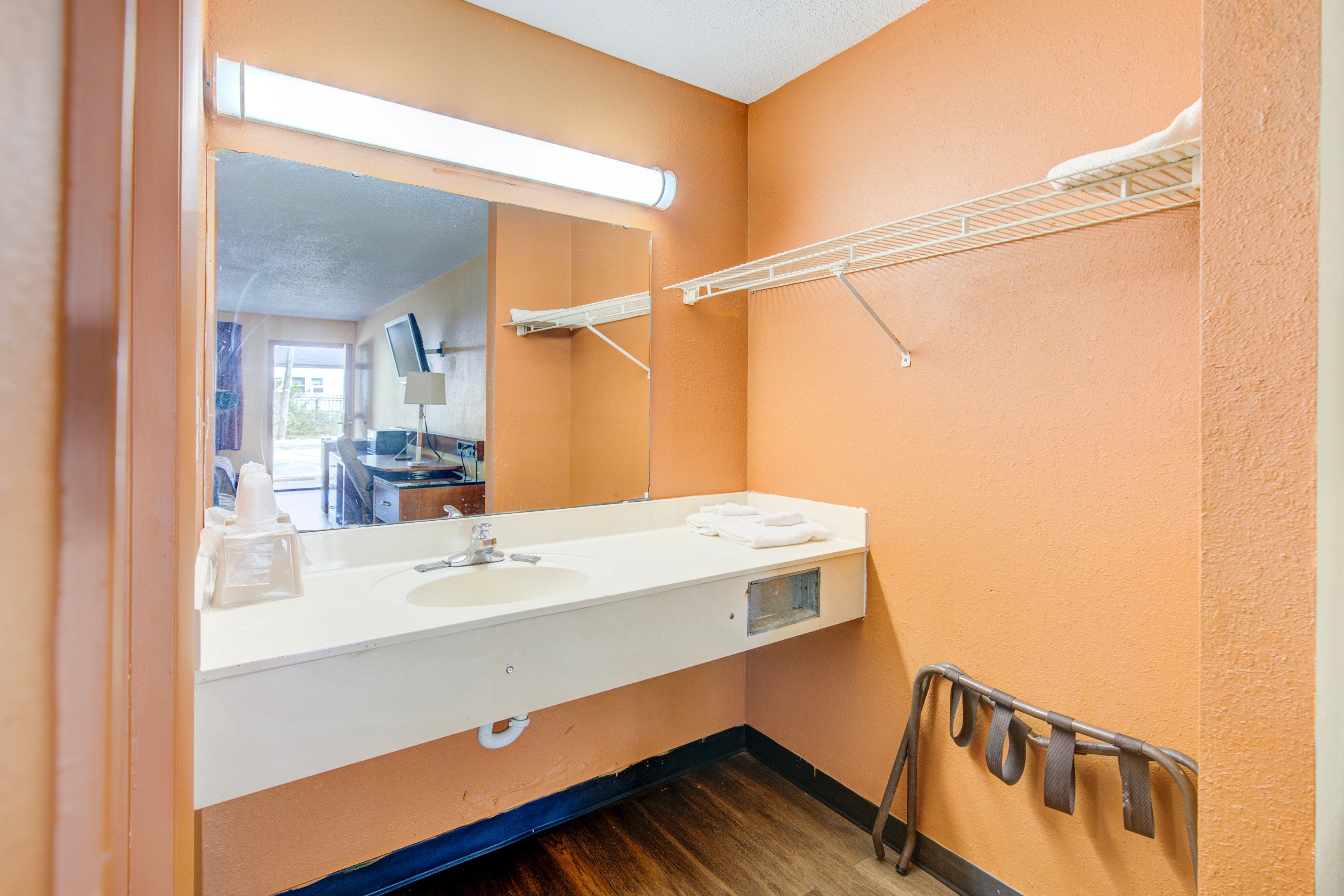 Hotel O Deluxe Inn Kingstree SC HWY 52 29/29