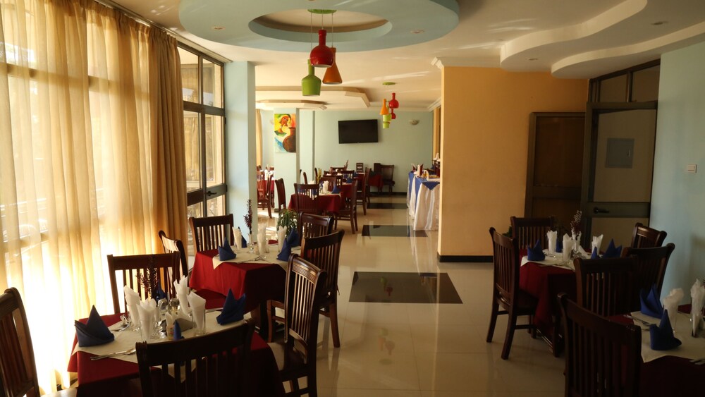 Lakemark Hotel 26/31