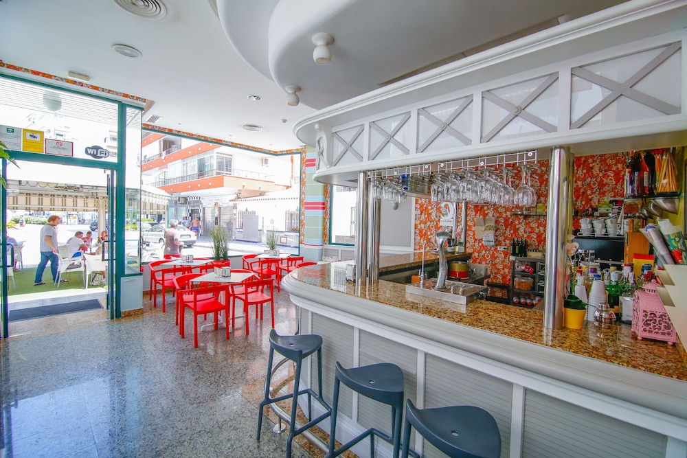 Hotel Mainake Sl 50/60