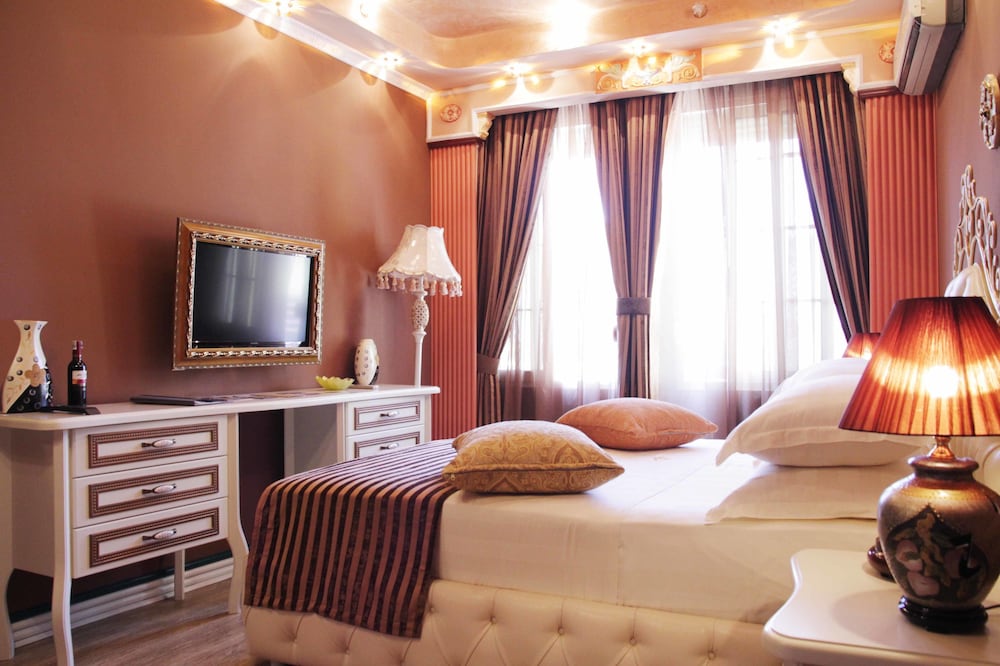 VILA FERNANDO HOTEL 30/40