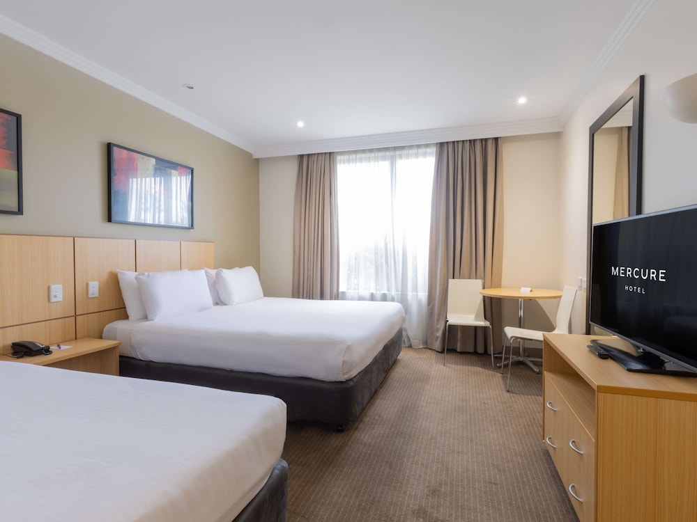 Mercure Brisbane Garden City 17/67