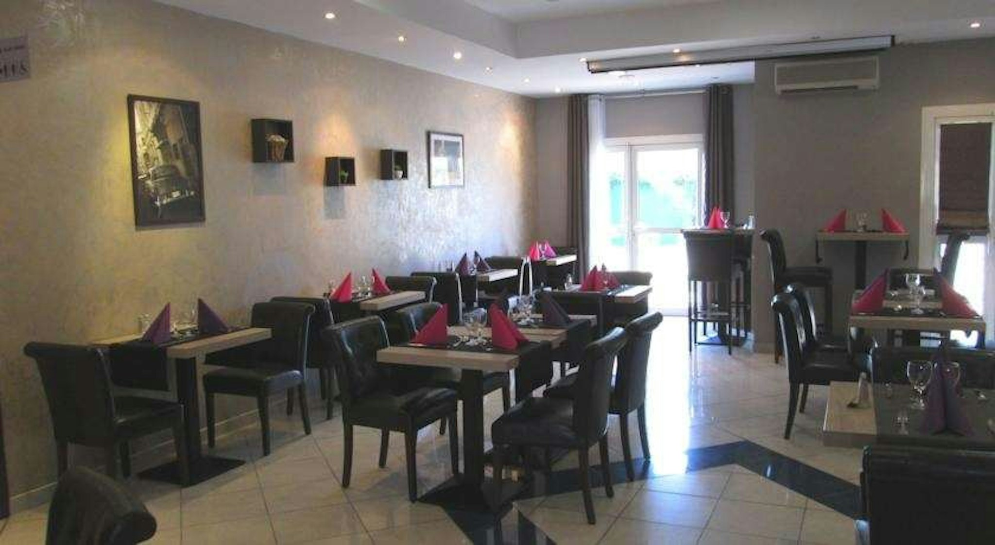 Ariane Hotel 28/40