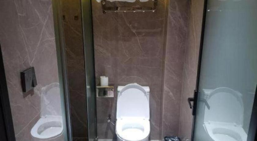 Vienna Hotel (Suzhou Jinji Lake) 48/50