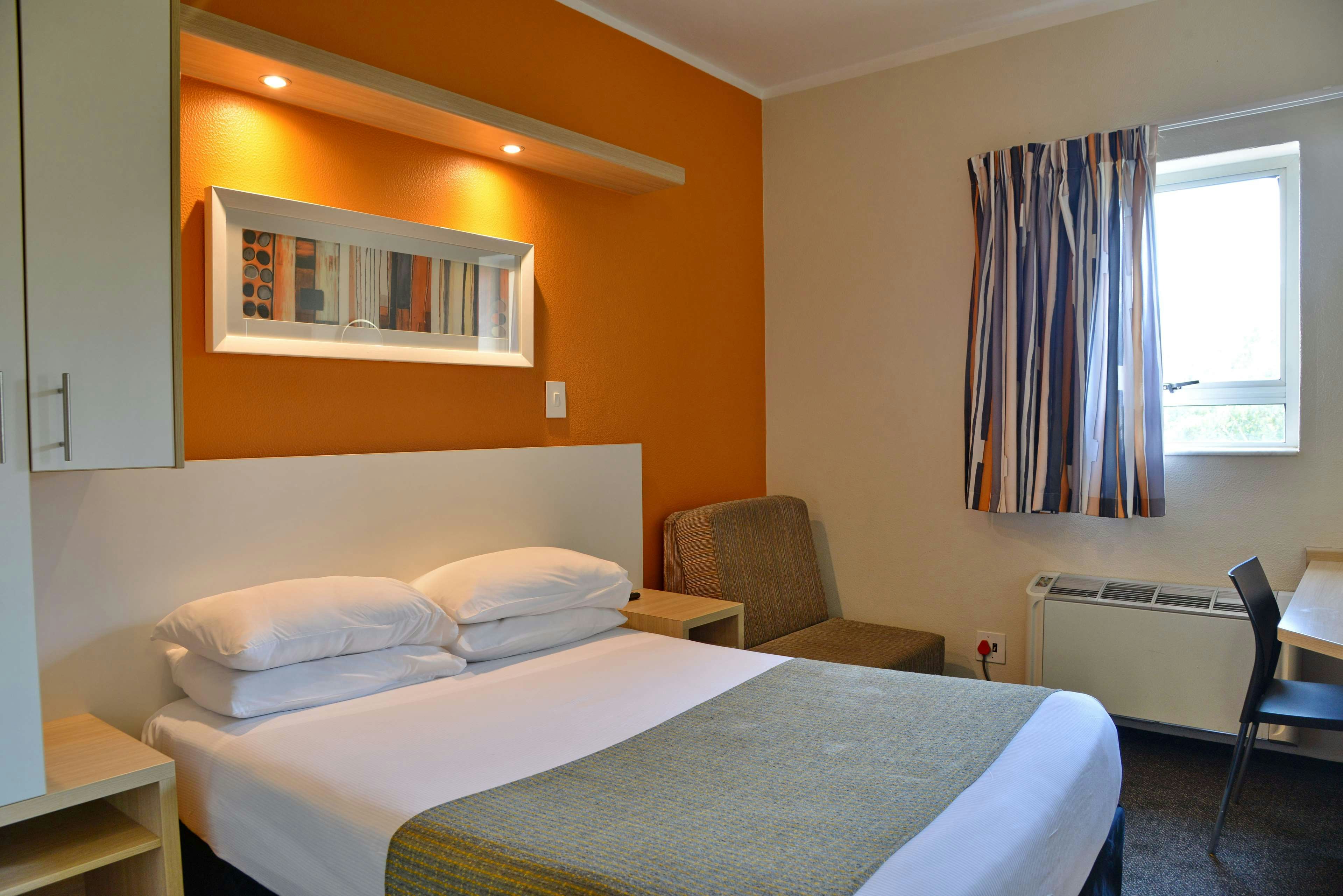 Road Lodge Rustenburg 3/10