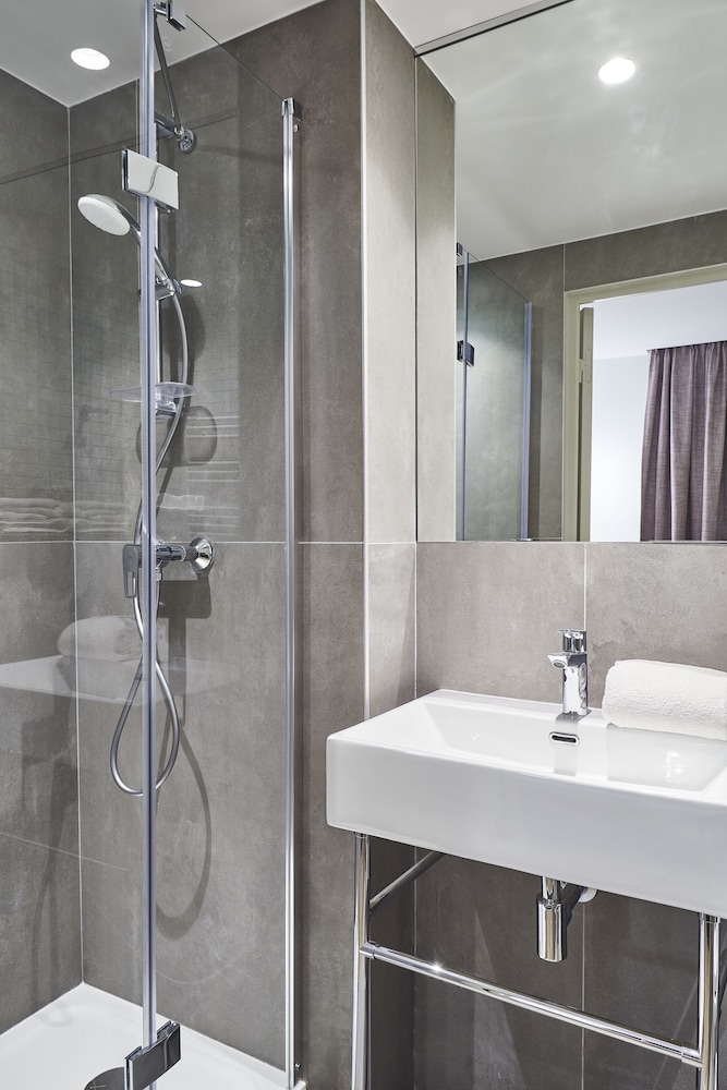 Hotel Cervantes By Happyculture 22/58
