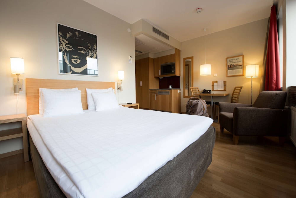 Economy, Double Bed, No Window