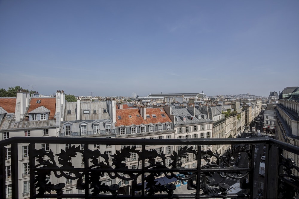 Hotel Pont Royal 63/68