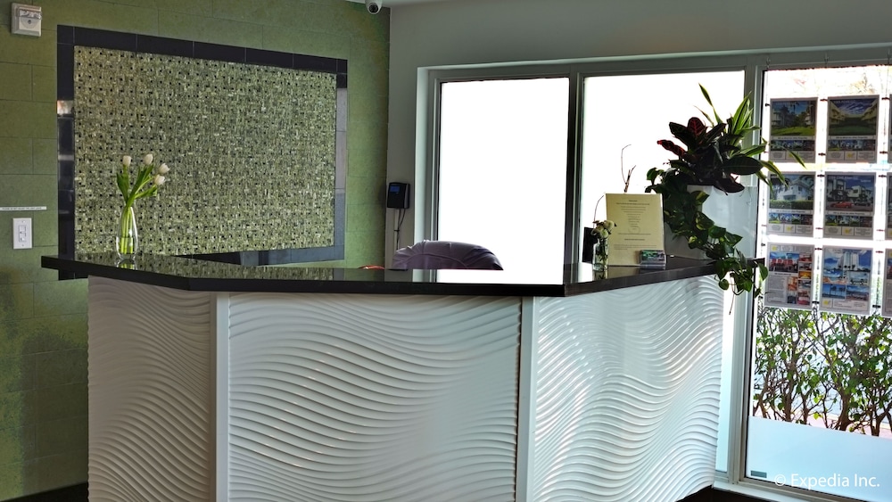 SUITES ON SOUTH BEACH 6/65