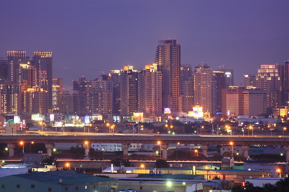Shinkansen Grand Hotel 47/50