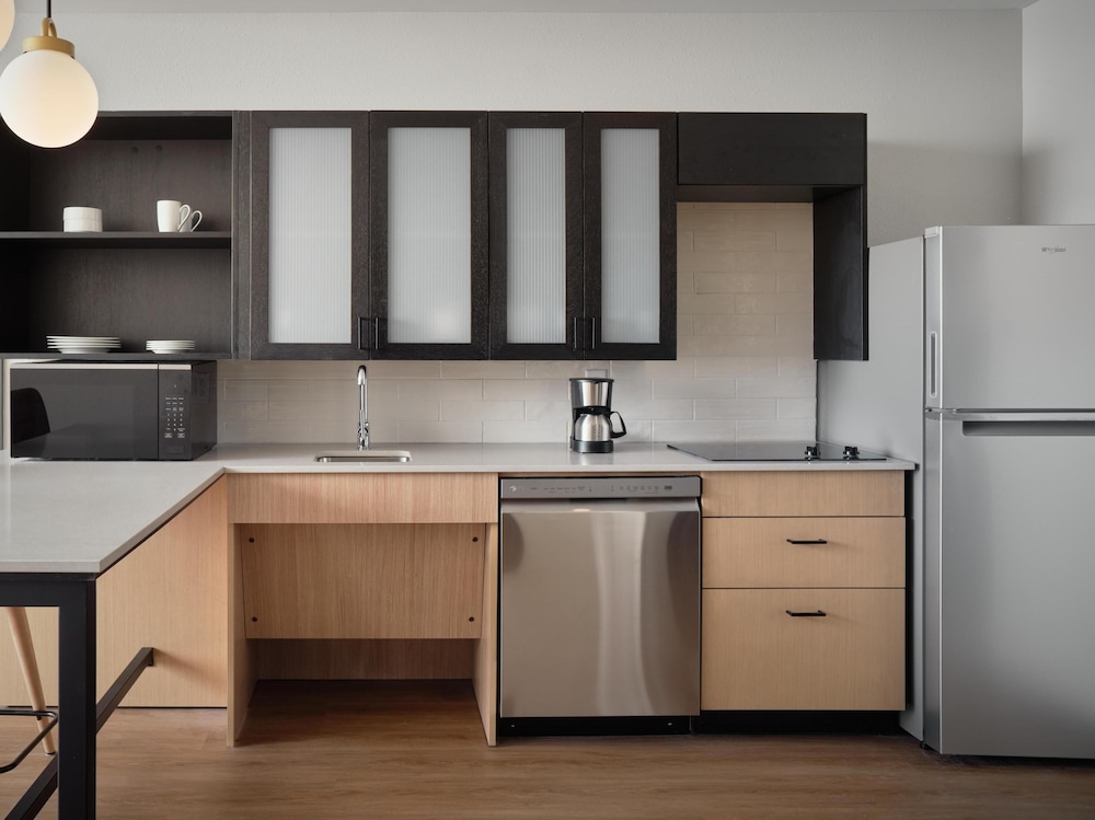 Hyatt House Schenectady / Mohawk Harbor 38/46