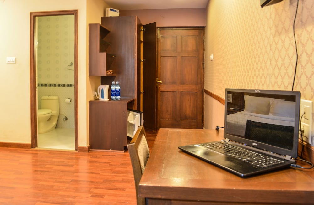 Serene Boutique Hotel 42/53