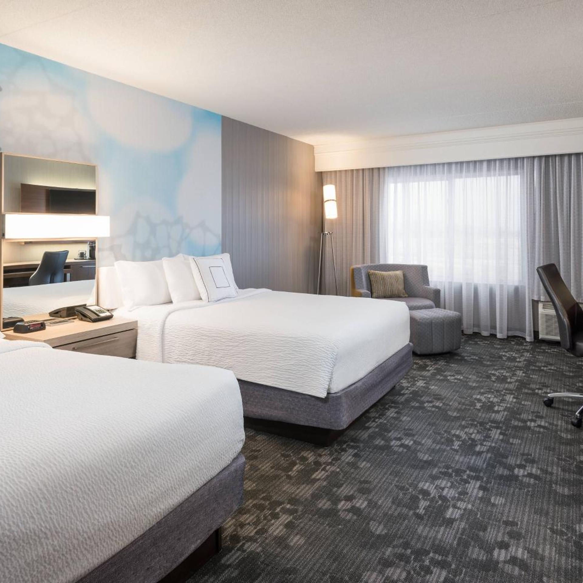 Room, King Bed, 2 Queen Beds