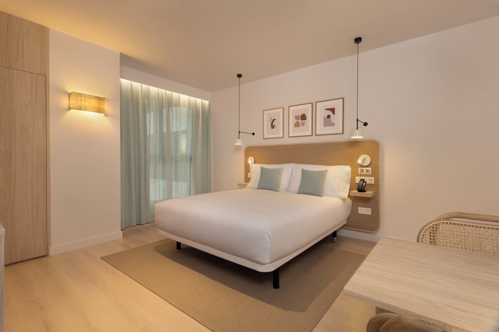 Staybridge Suites & Apartments Malaga by IHG 29/68