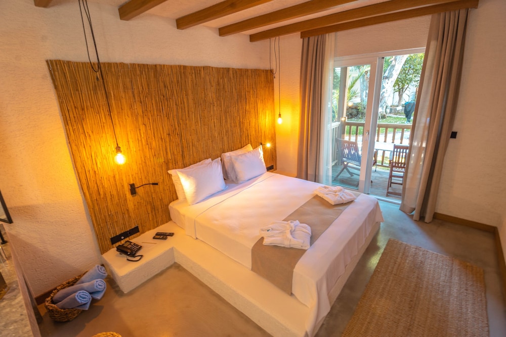 Very Chic Bodrum – Adult Only +18 12/50