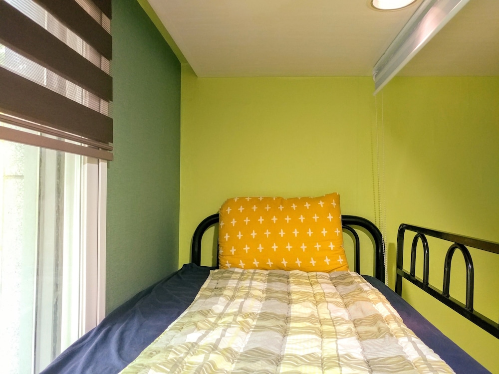 Hostel Tommy Formerly Yellow Brick 2 Hotel 45/47