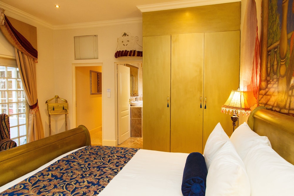 The Angels Place Boutique Hotel 8/38