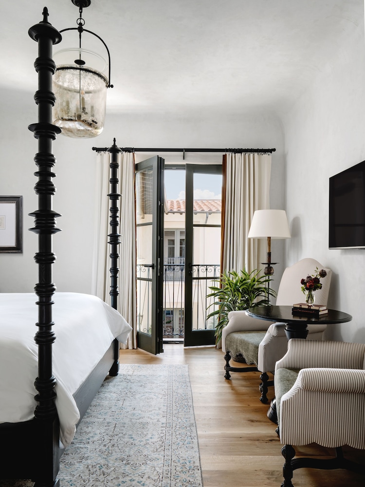 Commodore Perry Estate, Auberge Resorts Collection 13/68