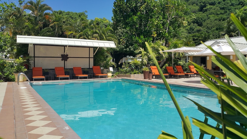 BLUE HORIZONS GARDEN RESORT 38/43