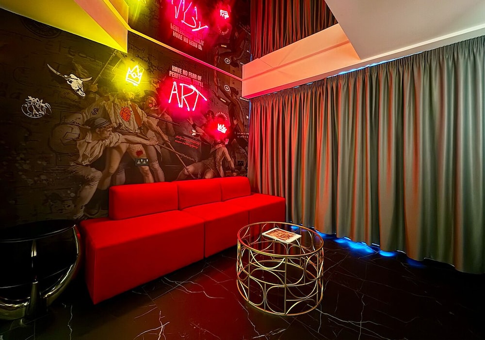 So City Hotel - Adults Only 47/64