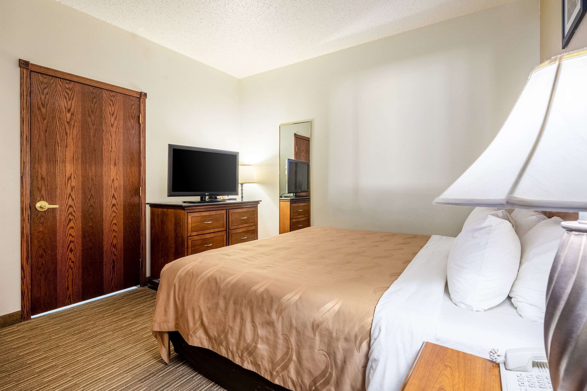 غرفة بسرير كينج، Quality Inn Keystone near Mount Rushmore 3/6