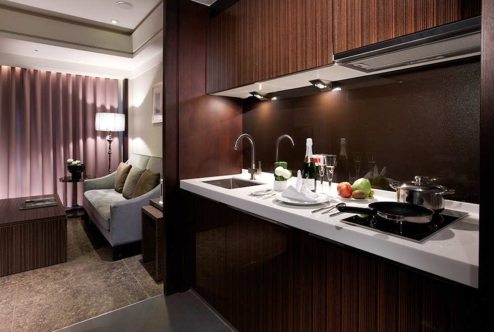 LEOFOO RESIDENCES 28/30