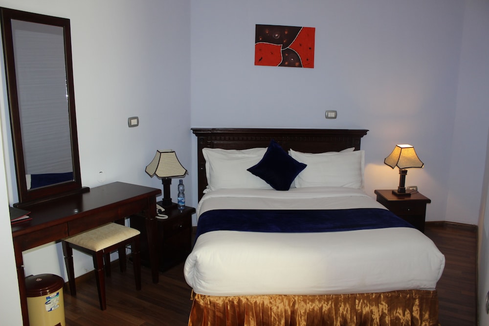 Oasis Hotel Apartment 13/57