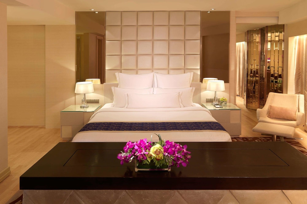 One World Hotel 19/55