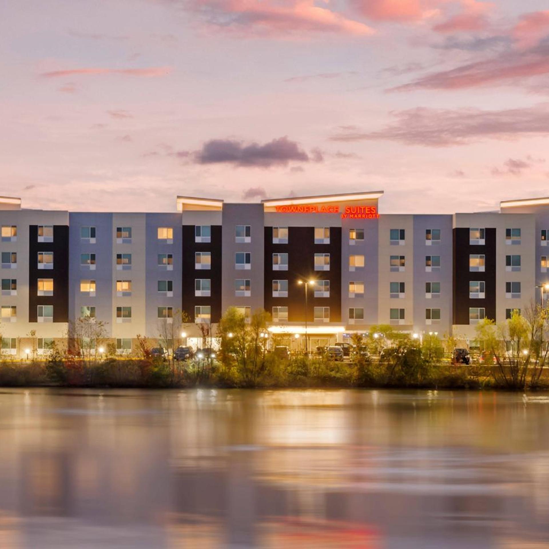 TownePlace Suites by Marriott Richmond Colonial Heights 56/63