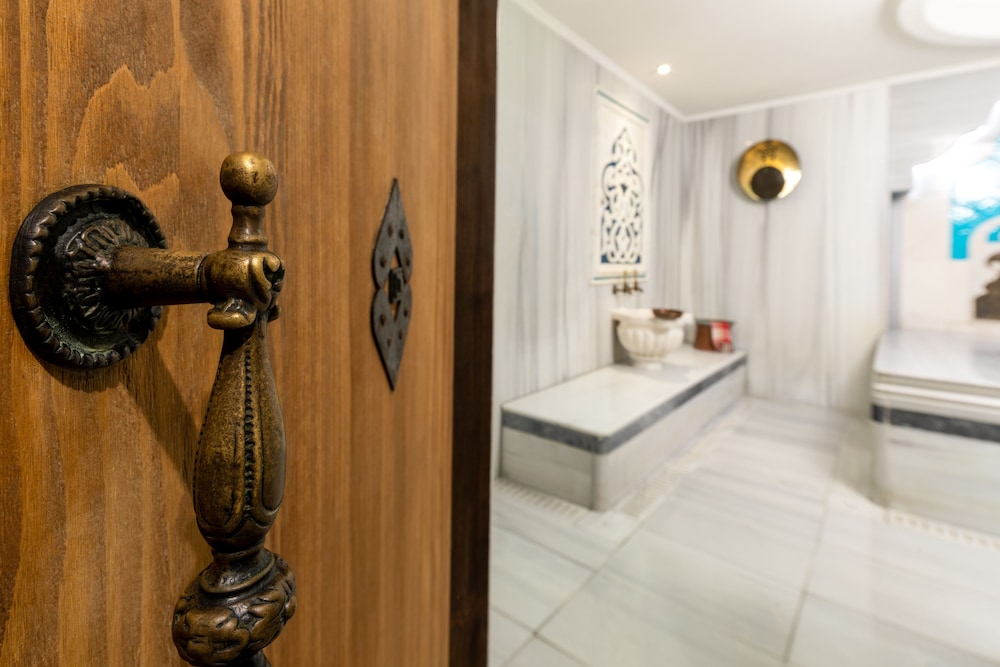 Romance Istanbul Hotel 13/75