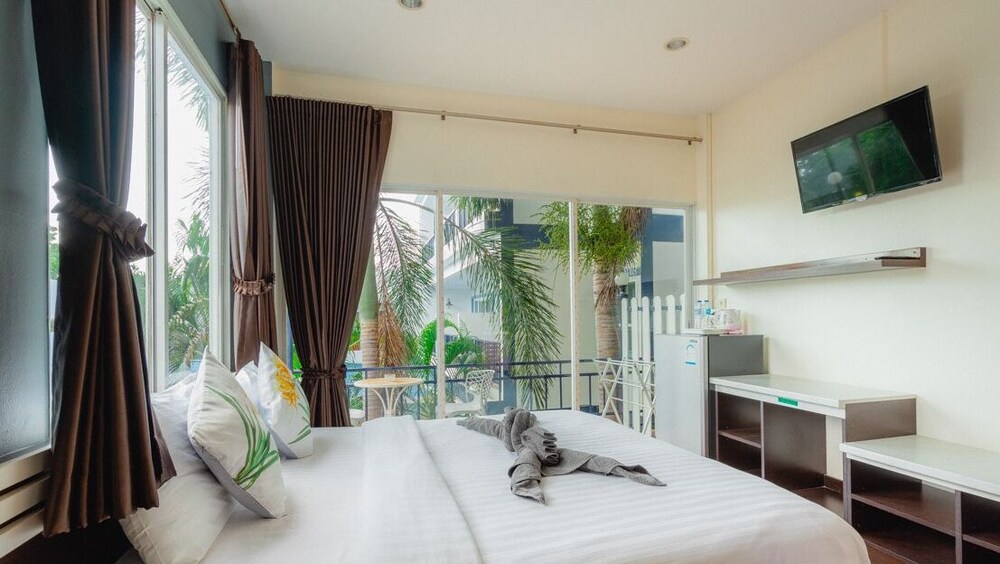 Samed Seaside Resort 35/80