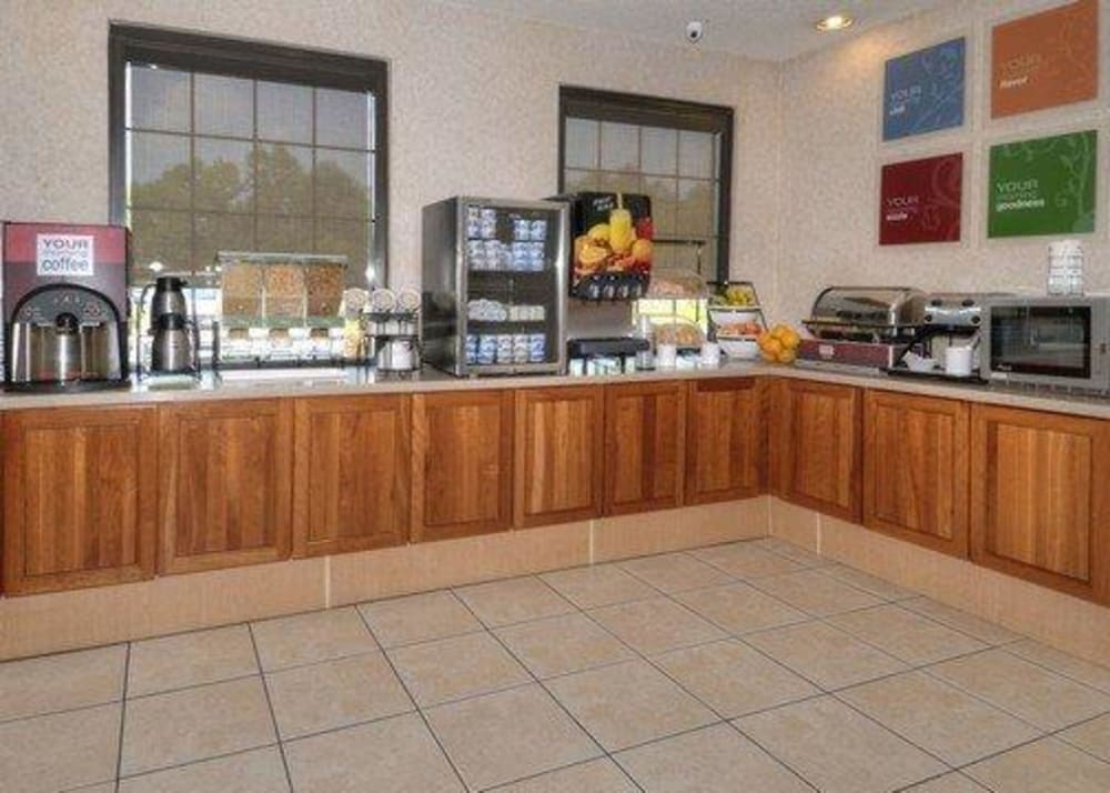 Comfort Inn Marion NC 7/31