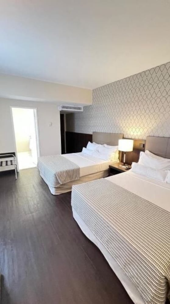 Select, Plus, 2 Double Beds، Bourbon Curitiba Hotel & Suites 2/4