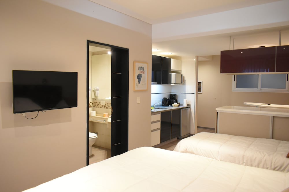 Syrah Suites 11/48