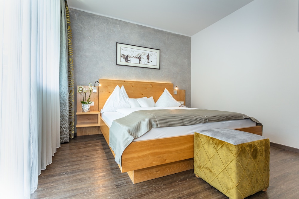 HOTEL ALMRAUSCH 38/69