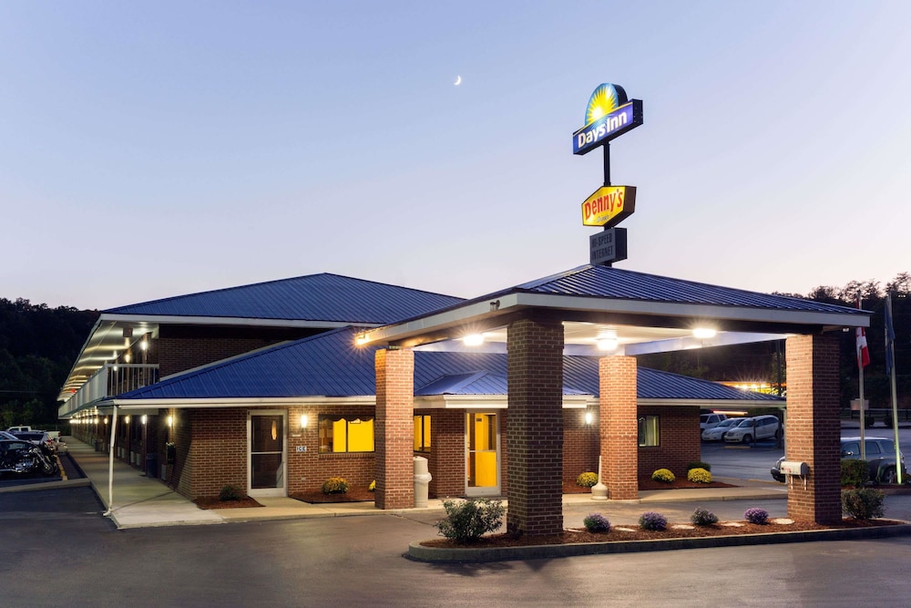 Days Inn by Wyndham Renfro Valley Mount Vernon 2/50