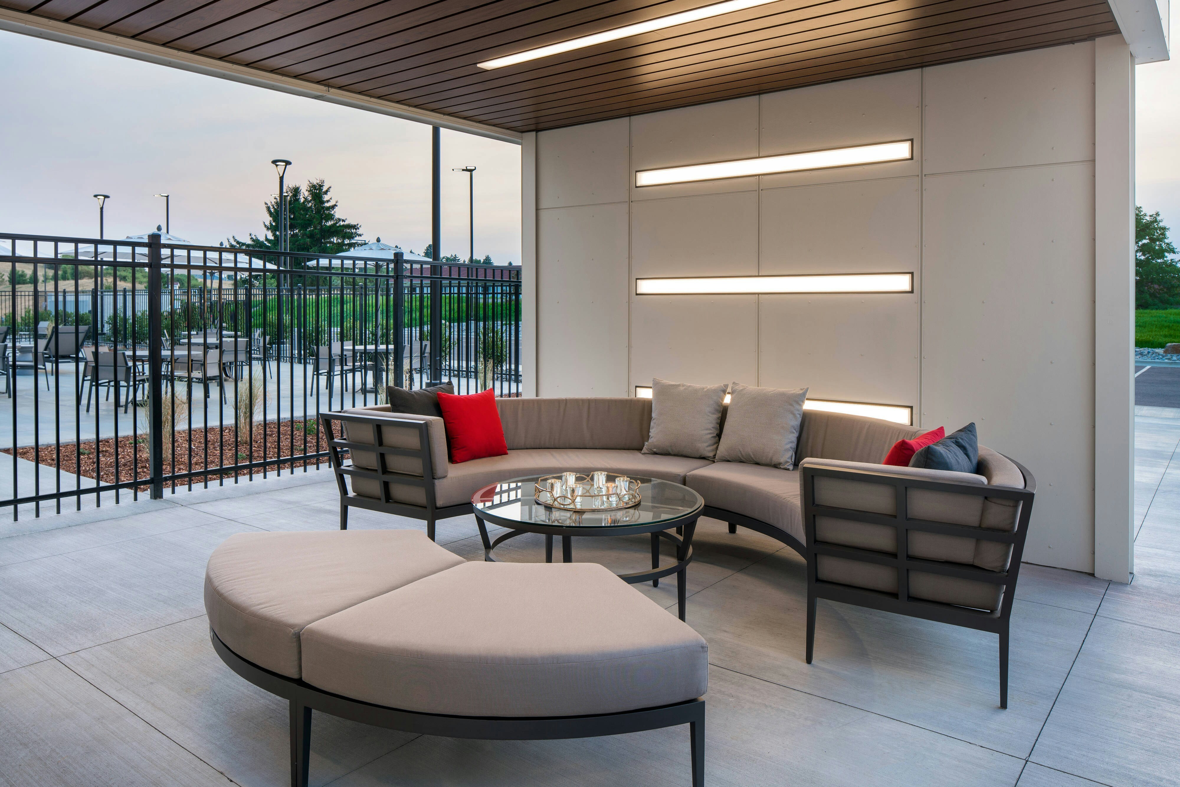 Courtyard Pullman 26/62