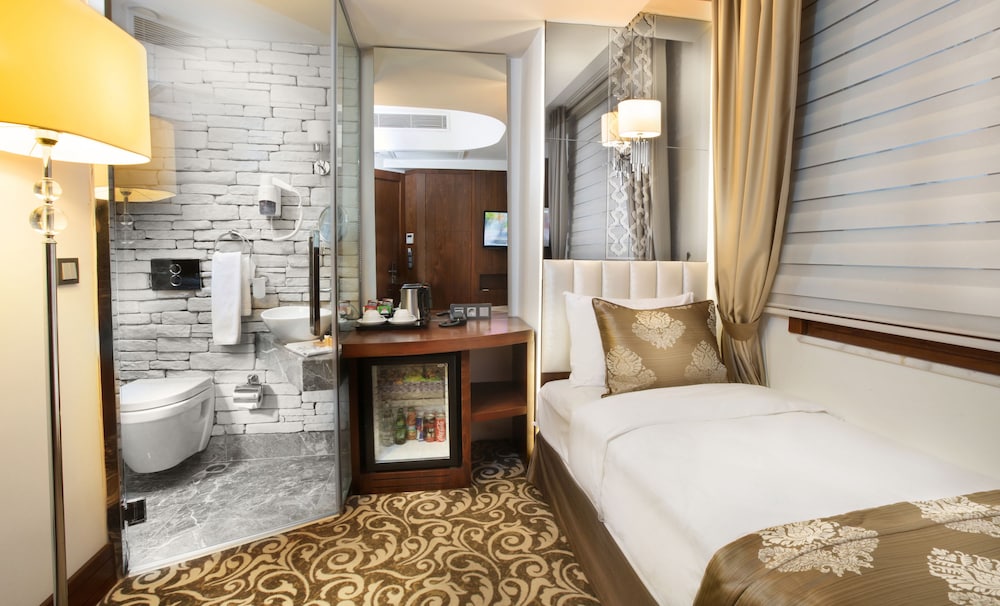 Pera Center Hotel 13/50