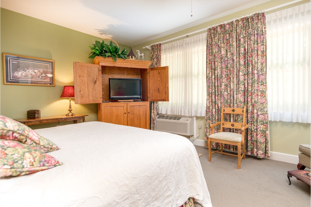 House, King Bed، Highland Lake Inn & Resort 3/9