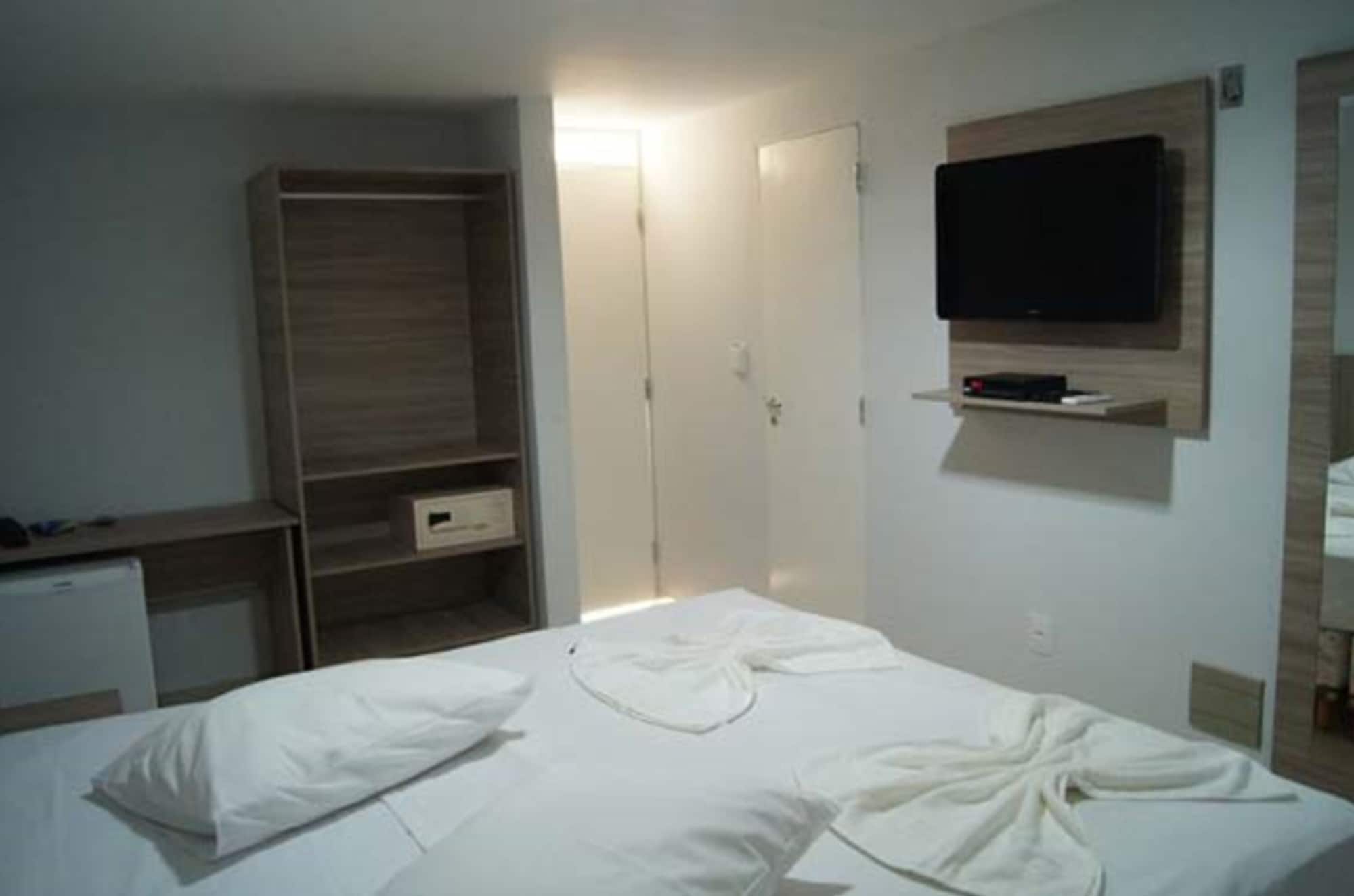 ECONOMY, GROUND FLOOR