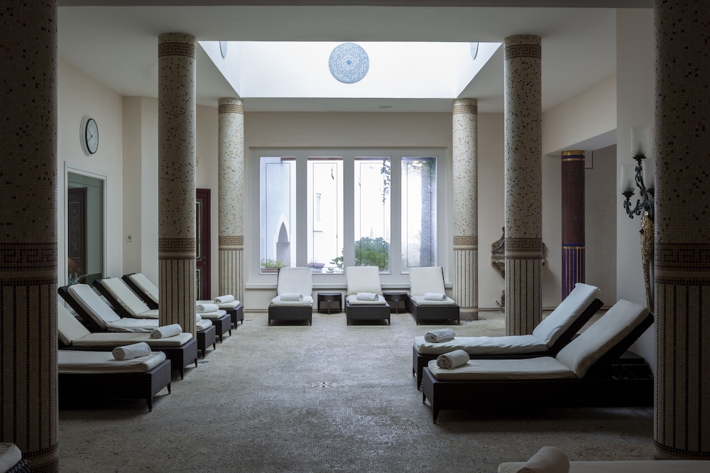 Manzi Hotel & Spa 55/77