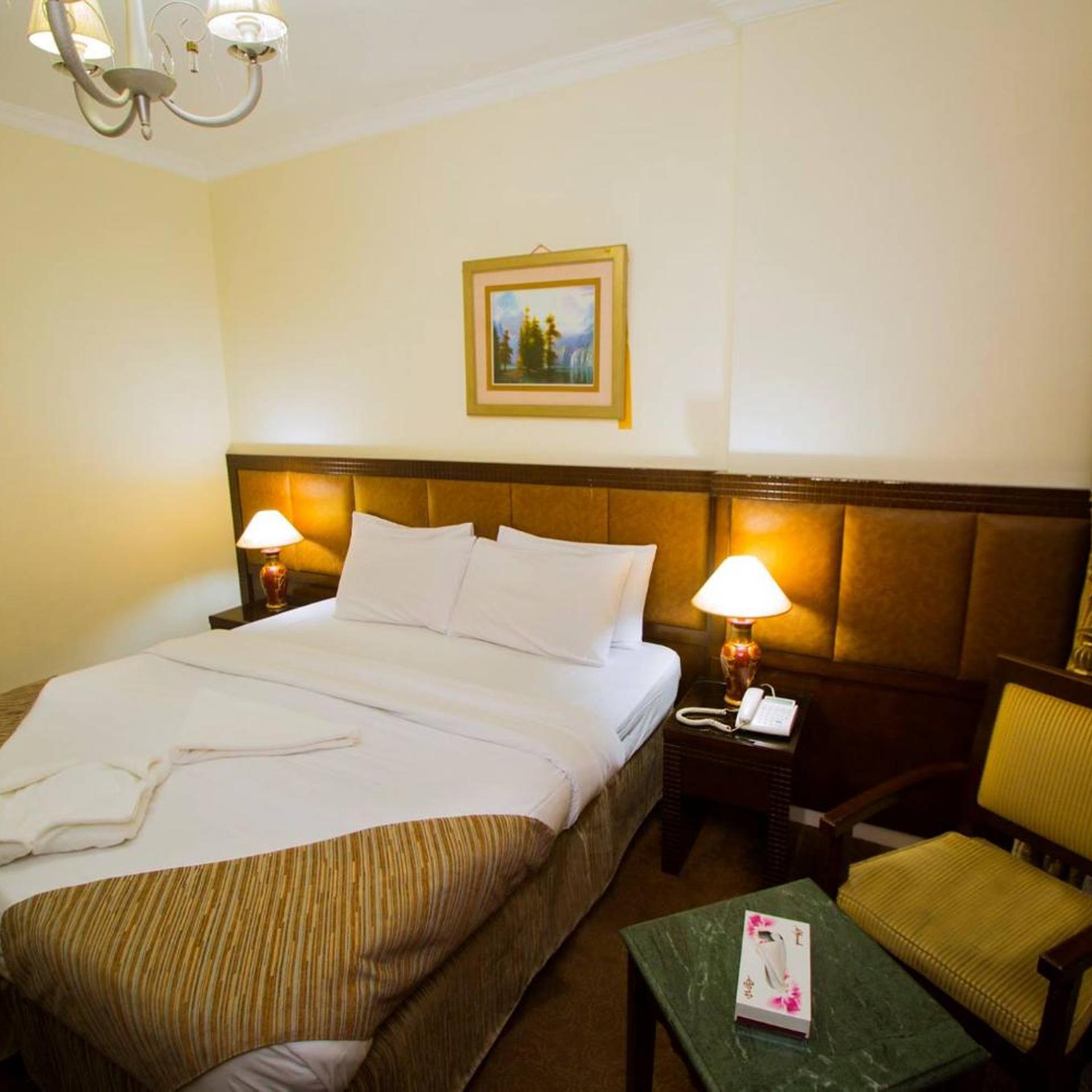 Anwar Al-Zahra Hotel 14/30