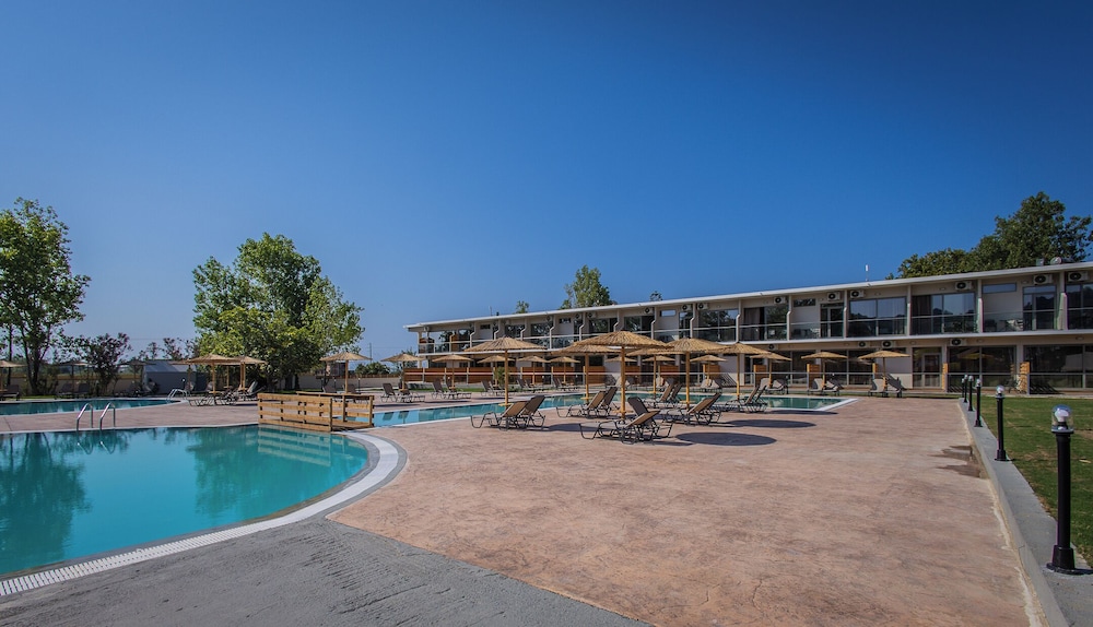 Blue Water Resort 53/60
