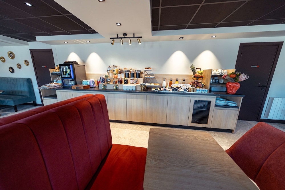 Kyriad Direct Orleans Nord - Cap Saran 40/50