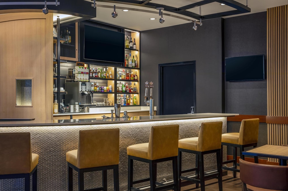 Hyatt Place Raleigh Cary 35/53
