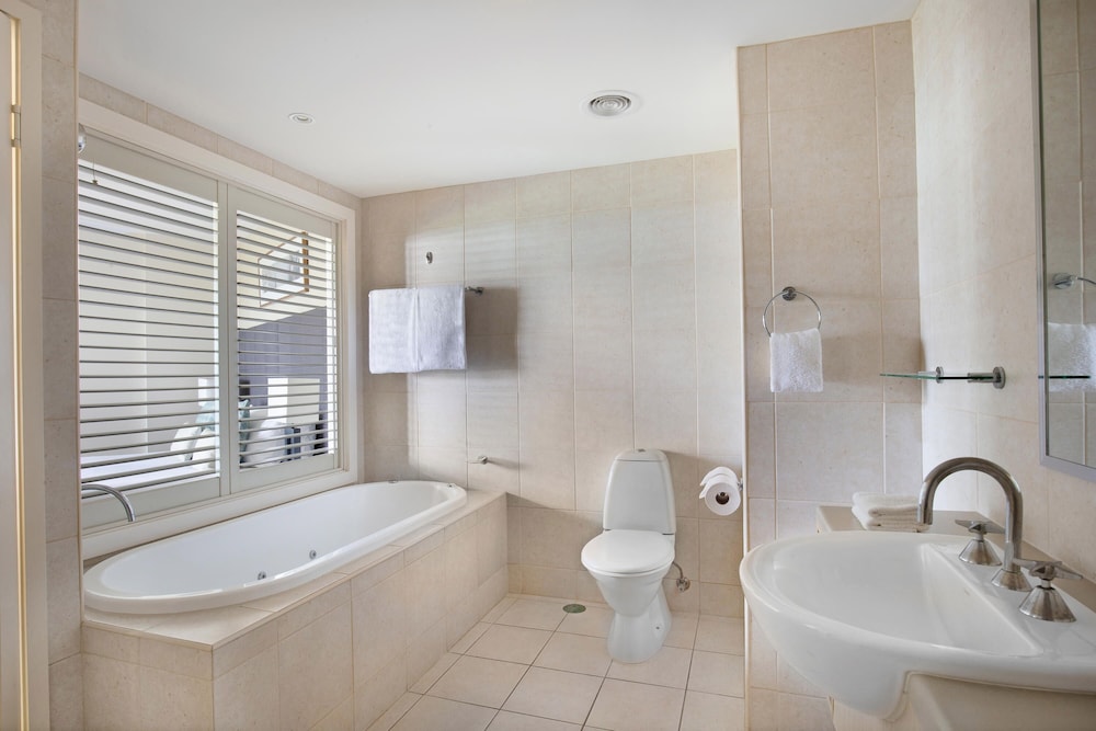 1 Bedroom, Ocean, Spa, Suite