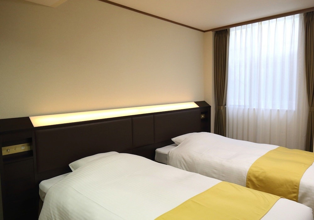 غرفة بسريرين منفصلين للمدخنين، Hotel Awina Osaka 3/4